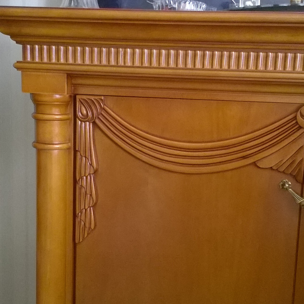  Cabinet furniture - with ornaments