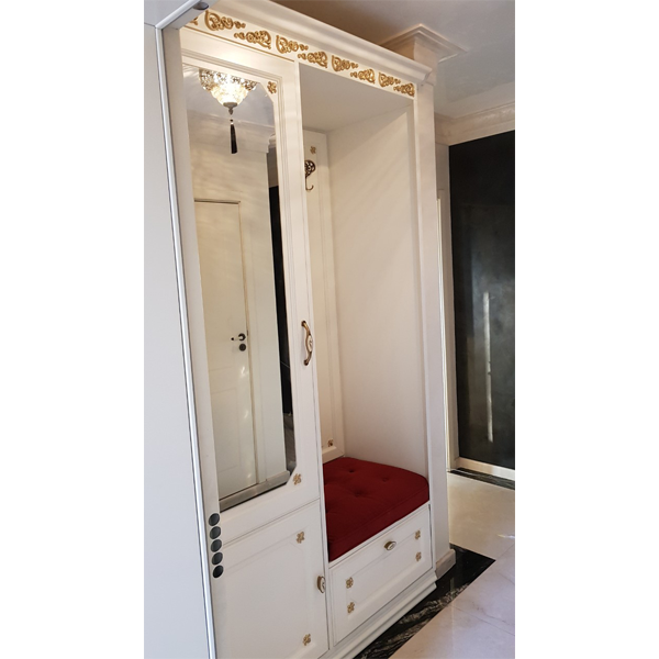  Cabinet furniture - with ornaments